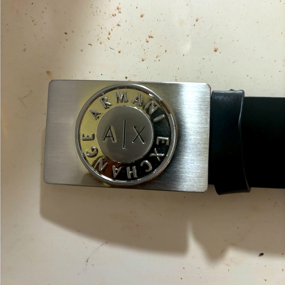 Armani exchange belt never worn basically brand new bought it and didn’t want it